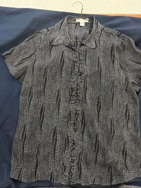 Coldwater Creek Black and White Short-Sleeve Button-Up Shirt